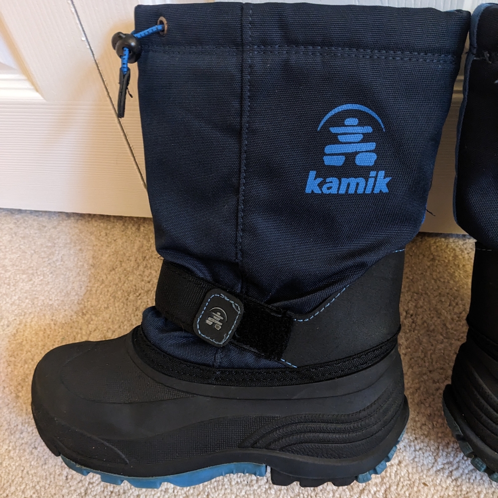 Kamik Navy and Black Snow Boots